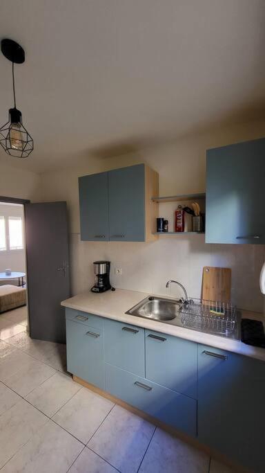 Appartement Chaleureux, Proche De La Gare Perpignan Exteriör bild