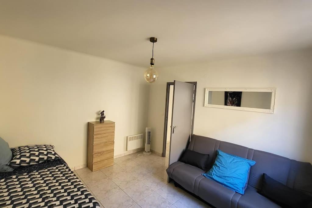 Appartement Chaleureux, Proche De La Gare Perpignan Exteriör bild